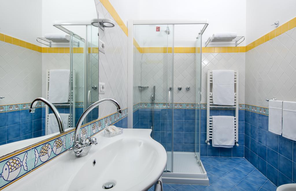 Hotel Vittoria Позитано Экстерьер фото